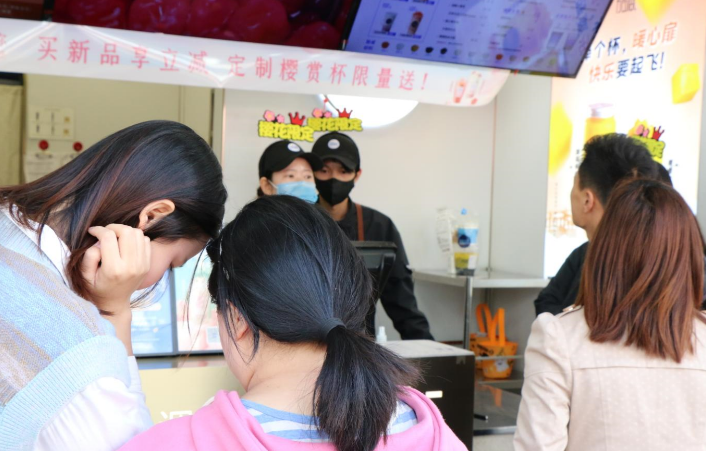 恒峰g22国际奶茶：一家奶茶店的发展需要重点关注哪两个问题